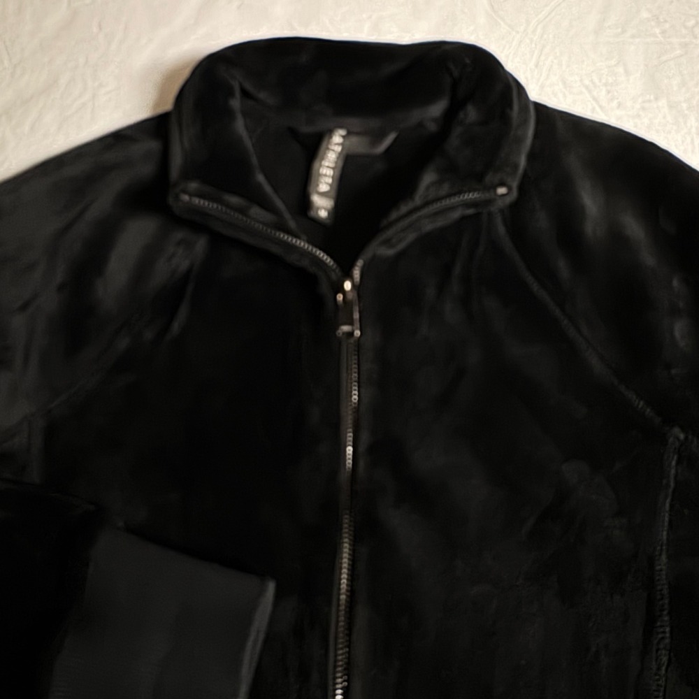 Athleta Womens Black Velour Full Zip Jacket Thumbholes Size M RN 54023